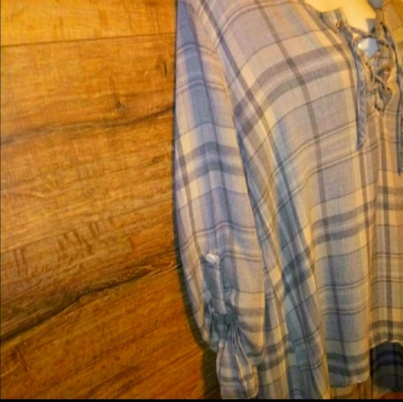 Wanderlux Drop Hem Tunic Size S Gray Plaid NWOT - Picture 8 of 12